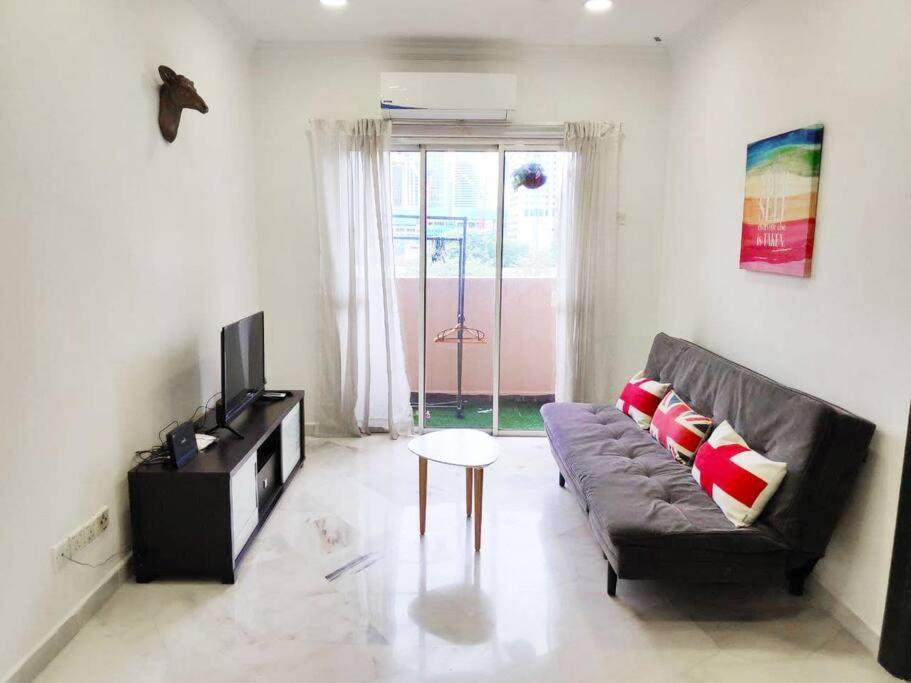 Eco One Bedroom Apartment @ Jalan Ampang, 3 Pax Kuala Lumpur Exterior photo